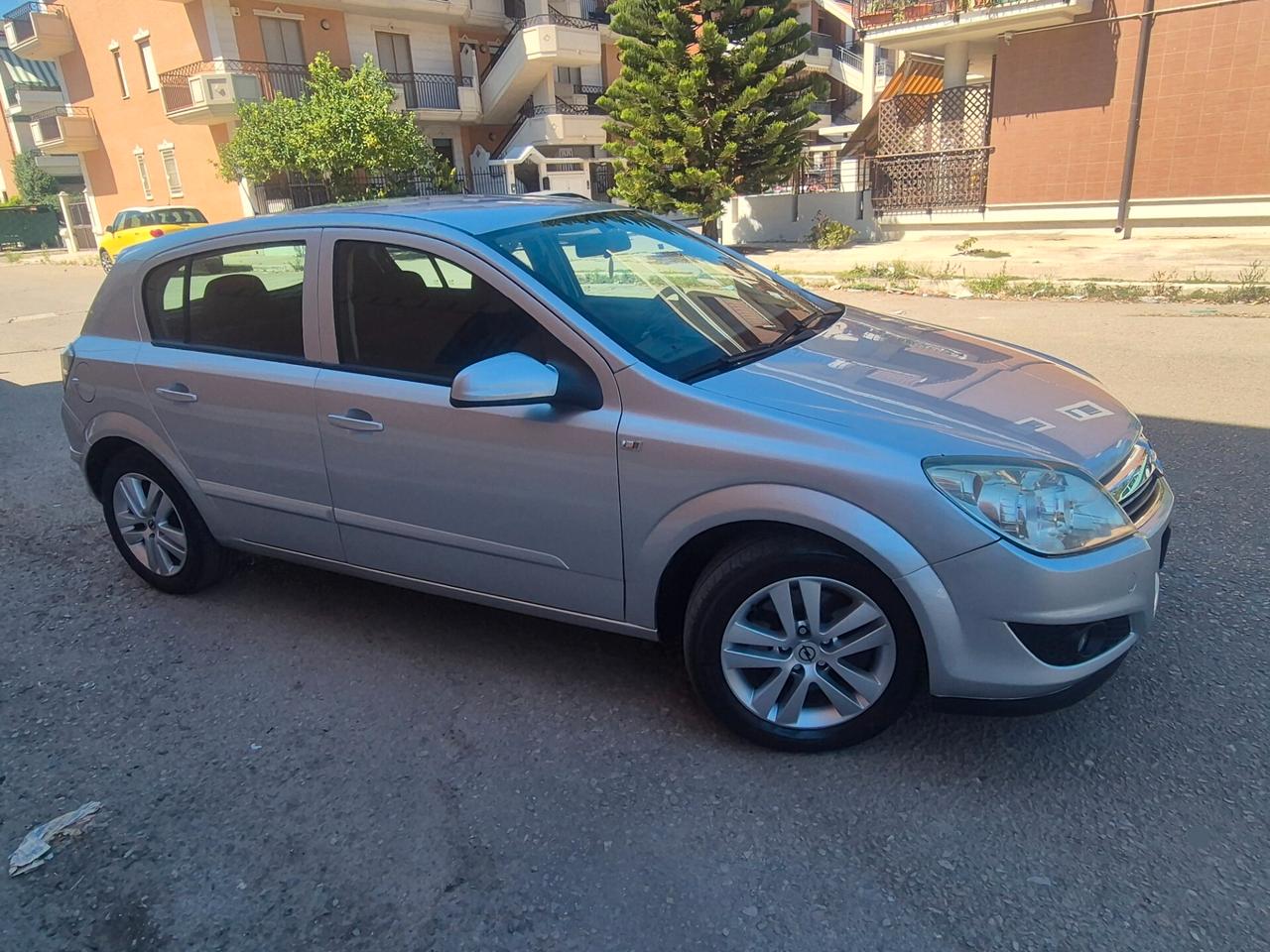 Opel Astra 1.7 CDTI 125CV 5 porte Enjoy anno 08