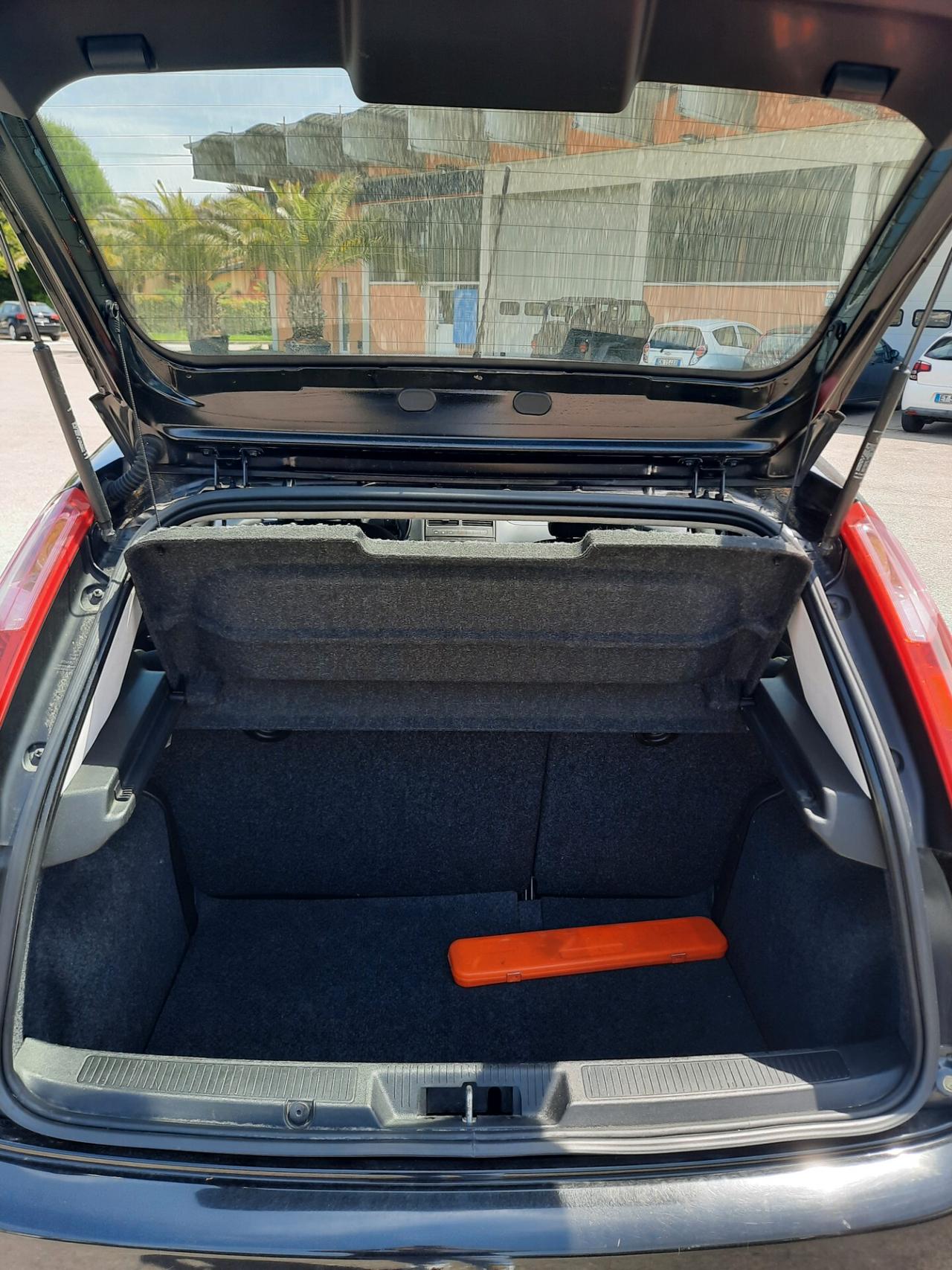 Fiat Punto Classic 1.2 5 porte OK NEOPATENTATI