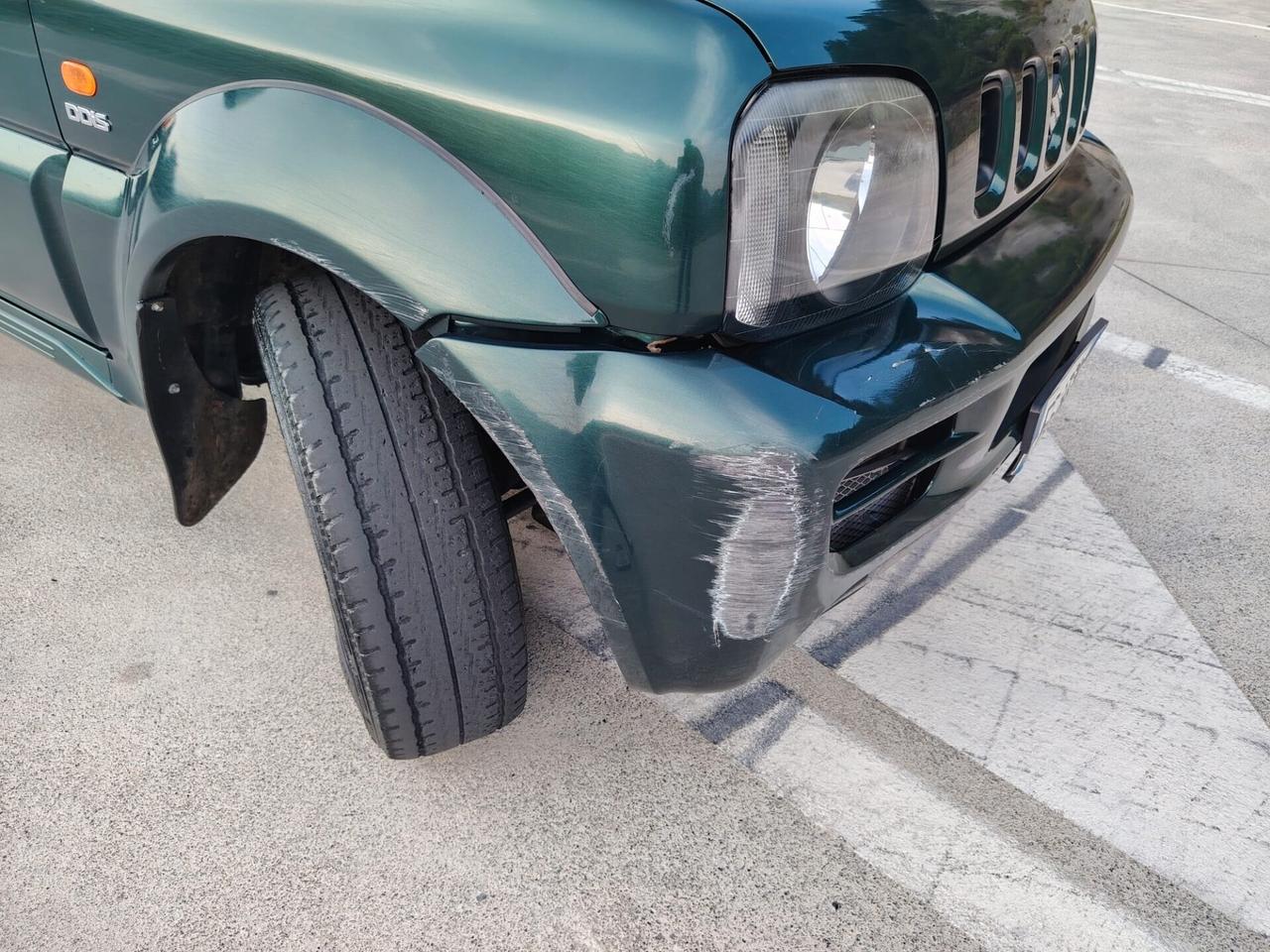 Suzuki Jimny 1.5 DDiS cat 4WD JLX 65Cv Gancio traino-Motore rifatto-