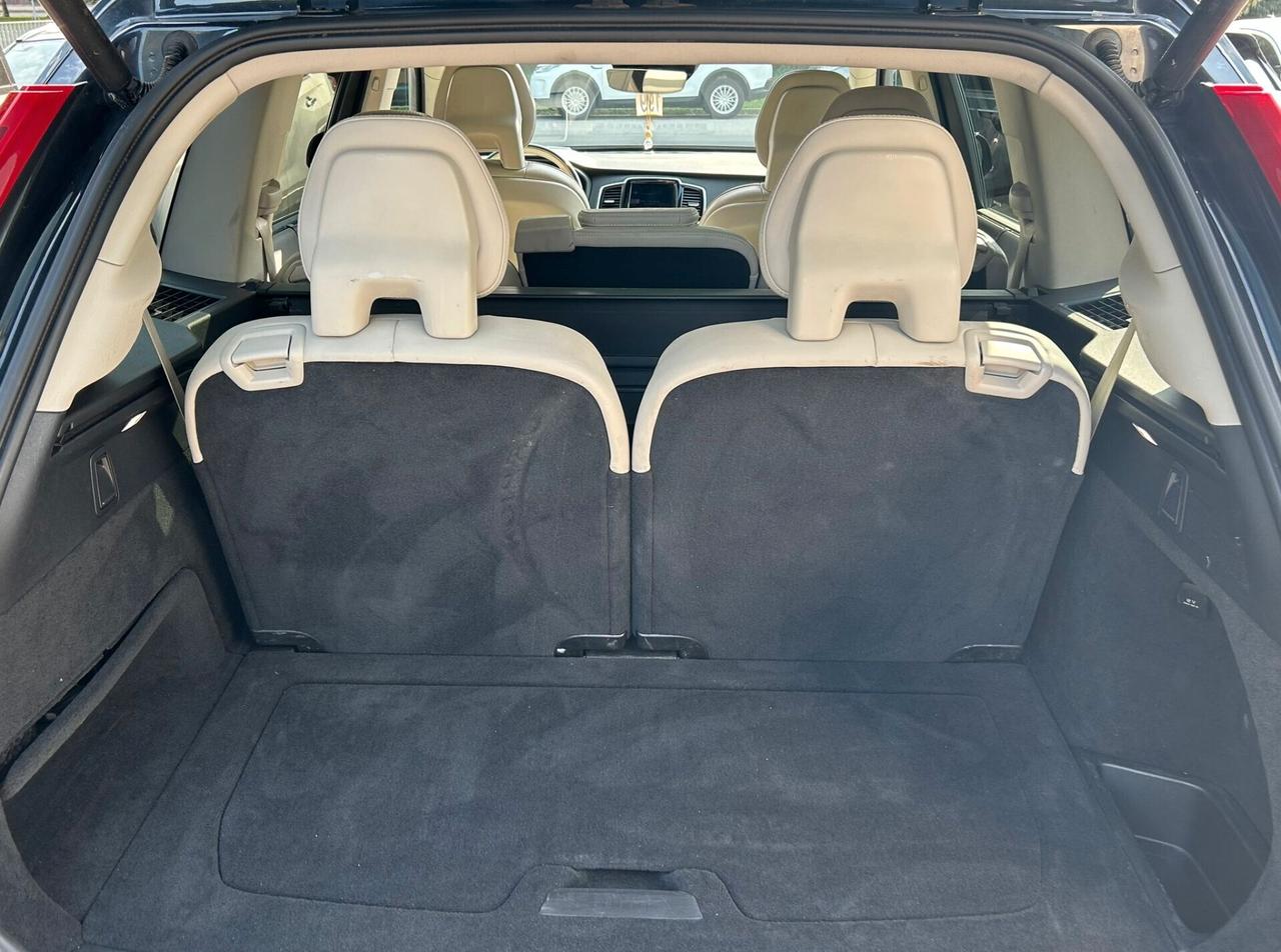 Volvo XC 90 XC90 D5 AWD Geartronic 7 posti Momentum