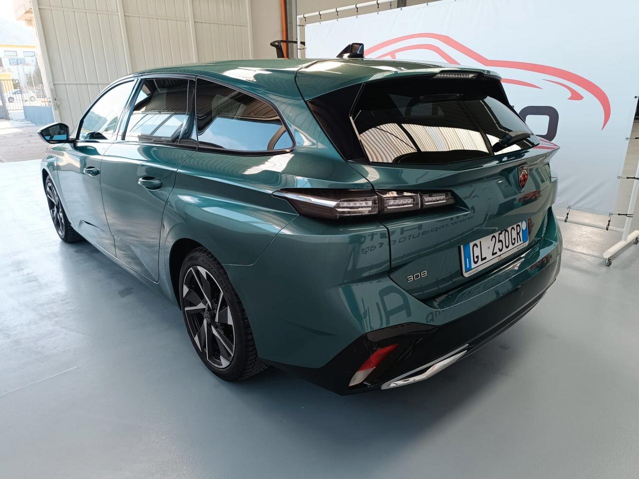 Peugeot 308 BlueHDi 130 S&S EAT8 SW Allure