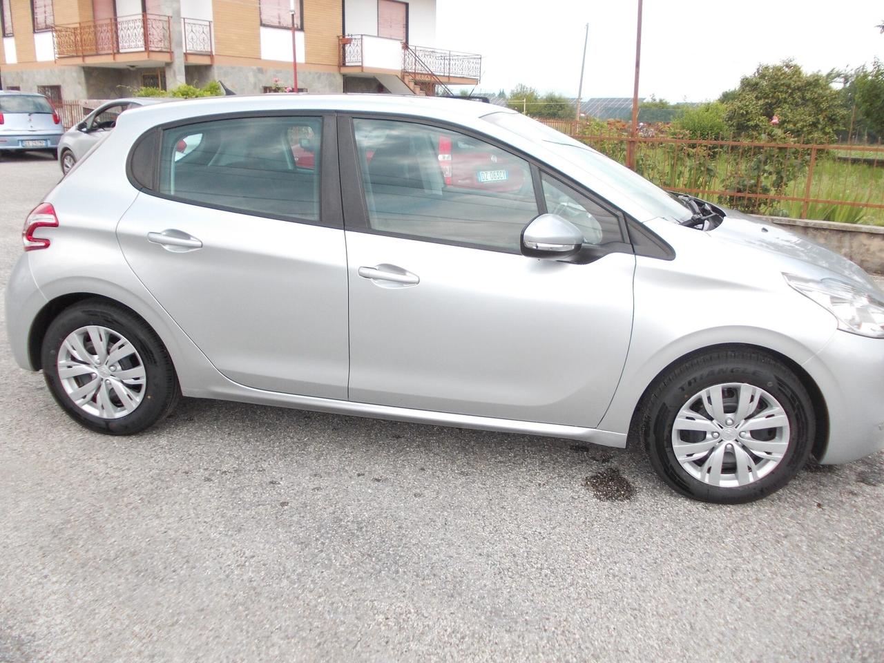 Peugeot 208 PureTech 68 5 porte Active KM71820