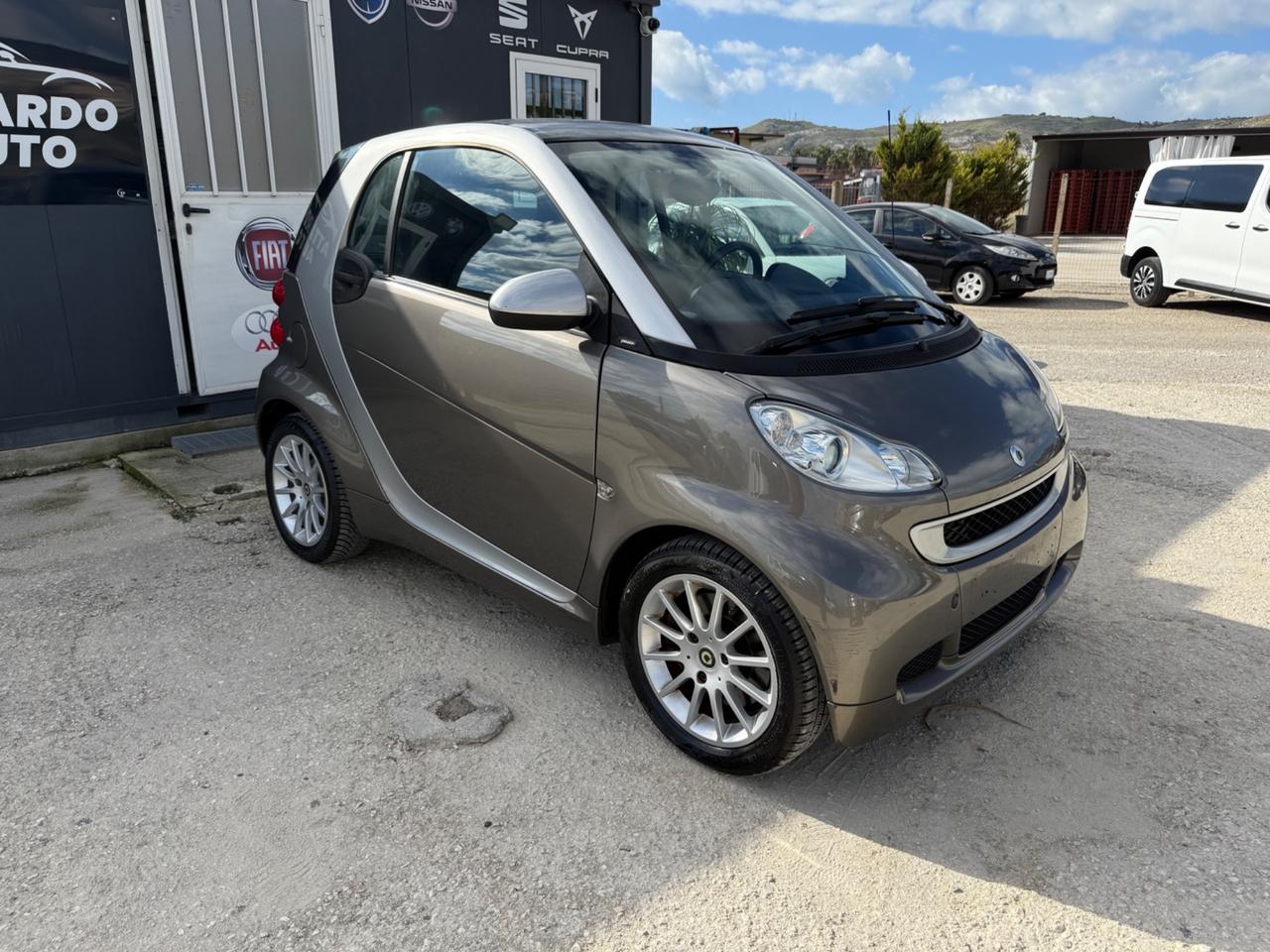 Smart ForTwo 1000 71 cv coupé passion 2011