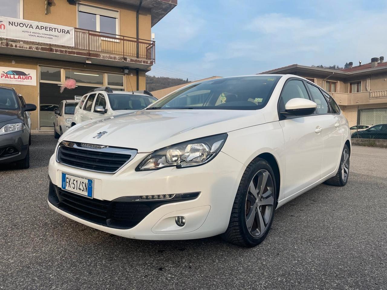 Peugeot 308 BlueHDi 120 S&S EAT6 SW Allure