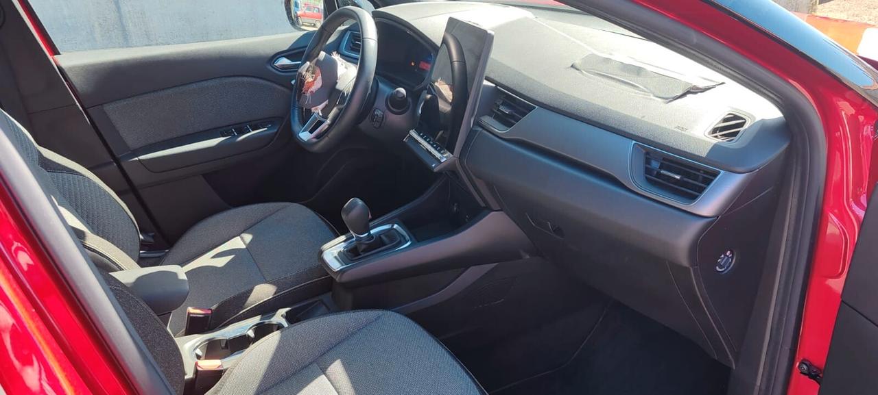 Renault Captur Full Hybrid E-Tech Incidentata