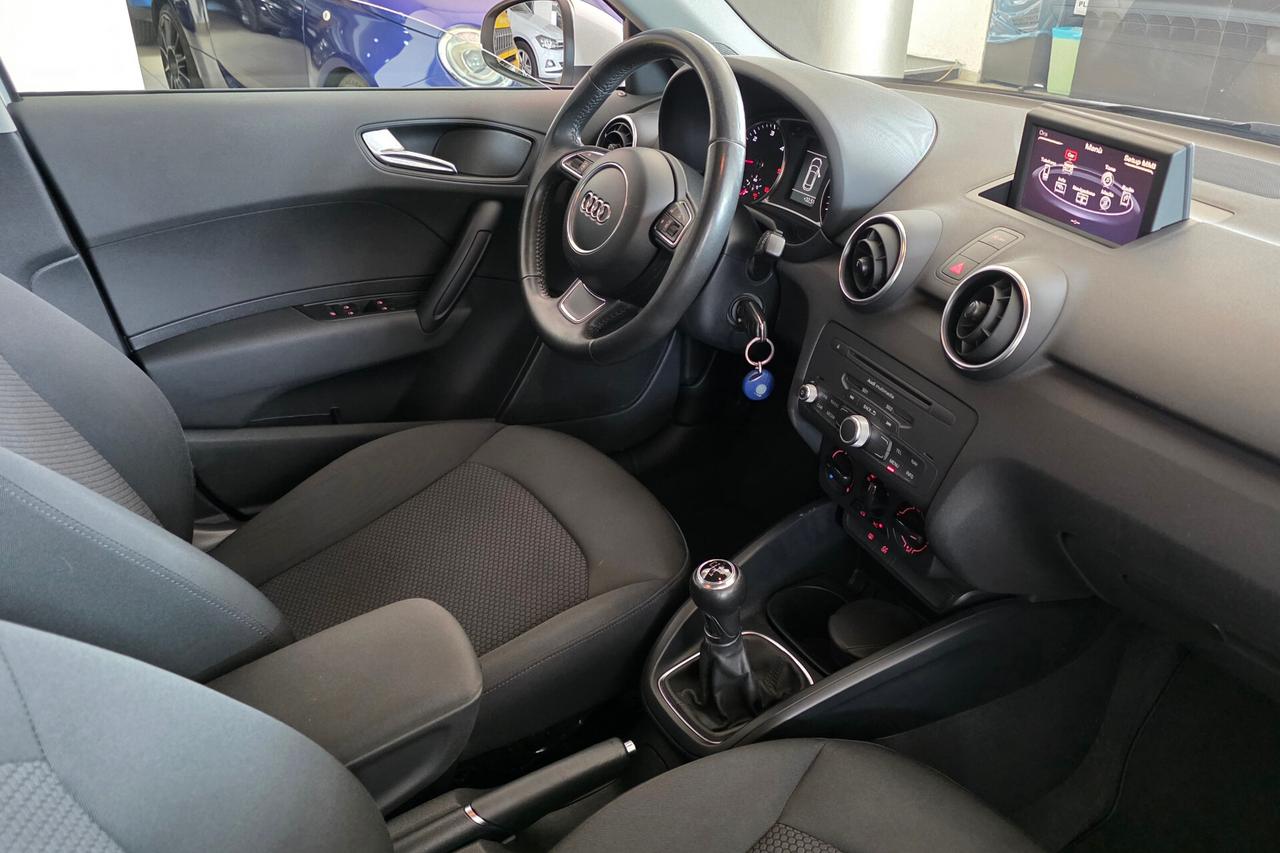 Audi A1 1.6 TDI Attraction - Ok neopatentati