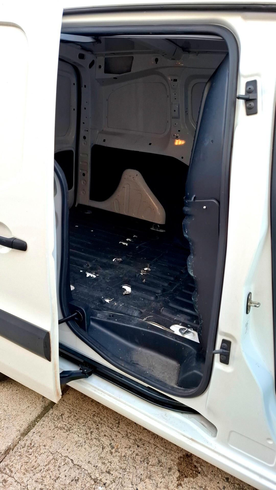 Citroen Berlingo BlueHDi 100 Van 3 posti Club L1