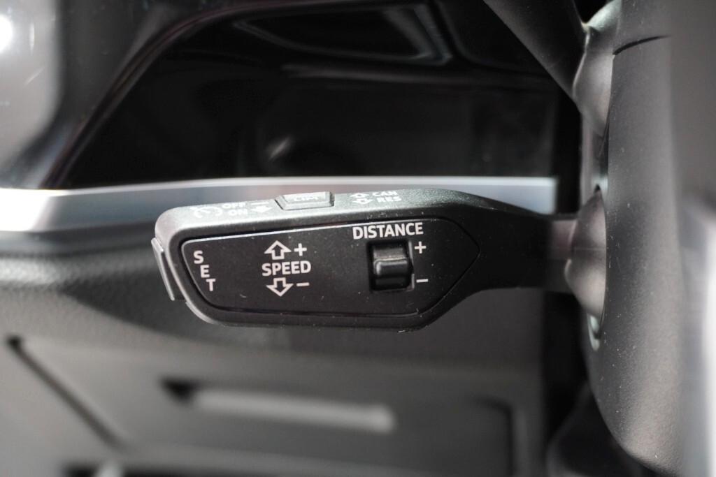 AUDI Q3 35 TDI 150CV S-TRONIC BUSINESS ( FARI LED - VIRTUAL COCKPIT - ADAPTIVE CUISE - NAVI - MIRROR - PDC - TELECAMERA POST. )