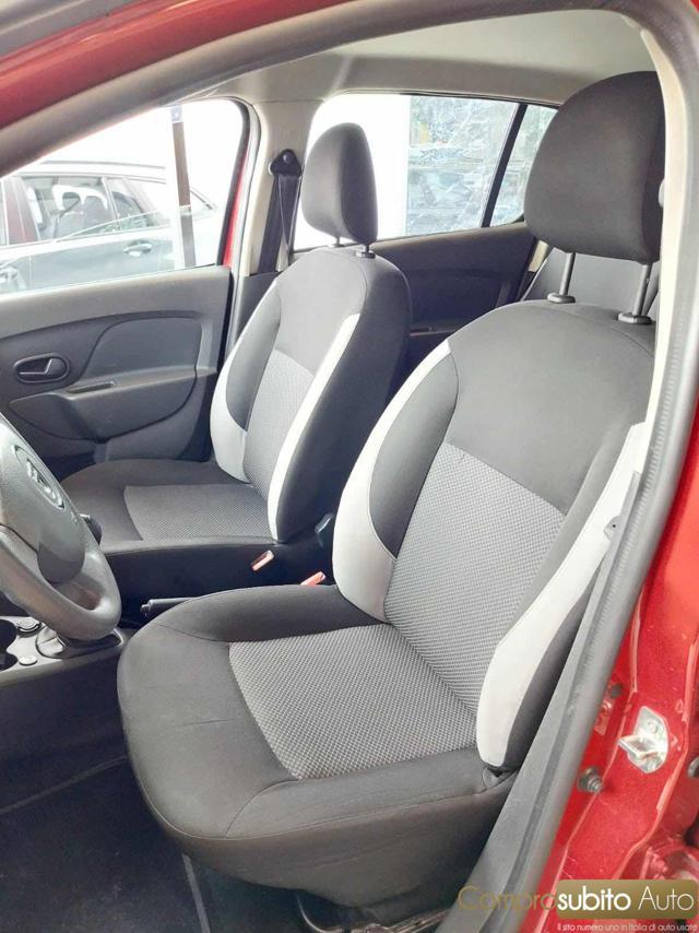 DACIA Sandero 0.9 TCe 12V T-GPL 90 Start&Stop SS Lauréate Family