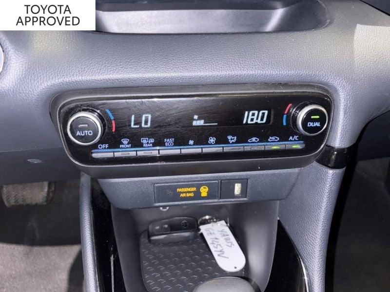 Toyota Yaris 1.5 HYBRID LOUNGE