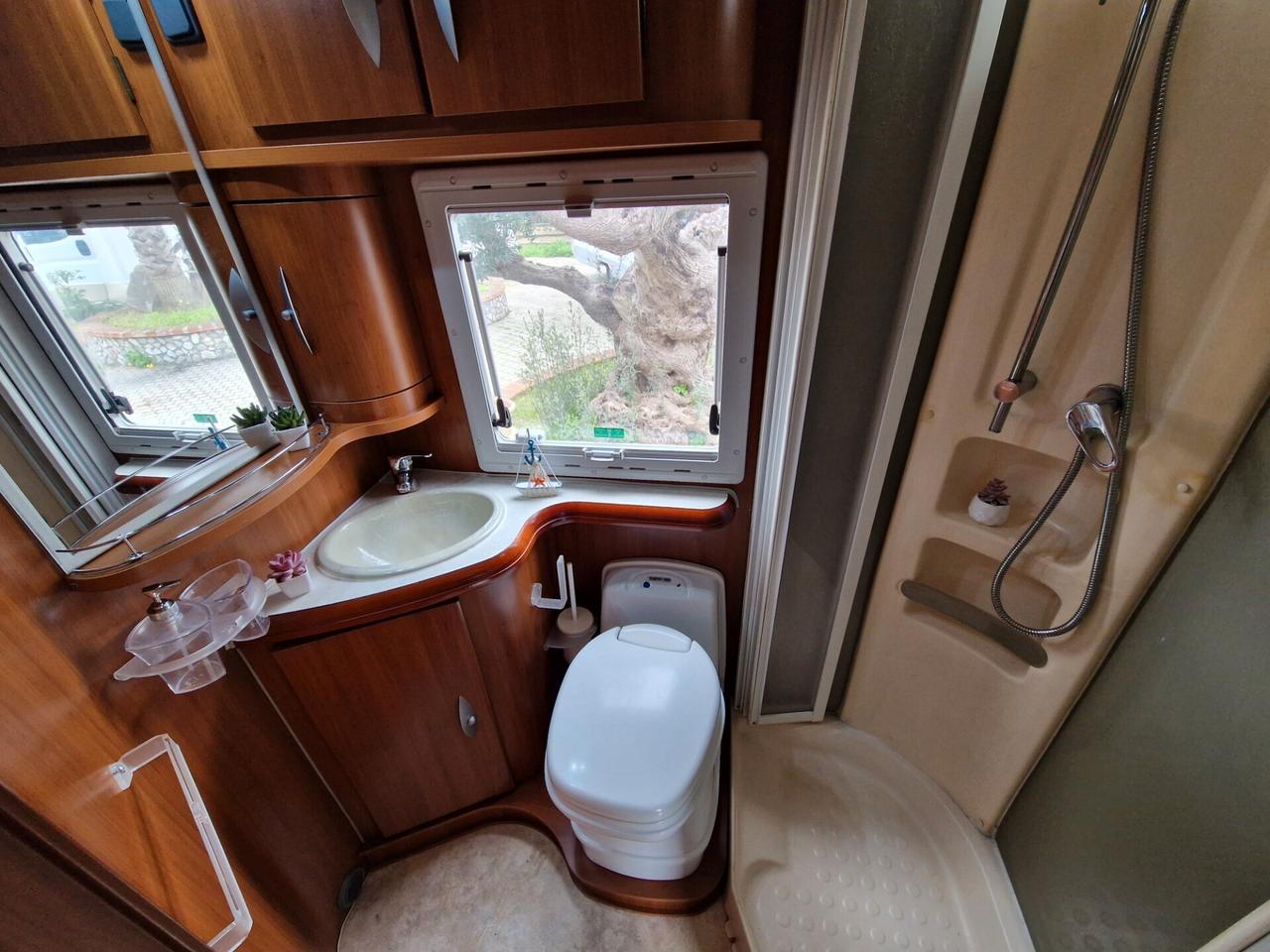 MOBILVETTA Kea P81- Maxi Garage (Garanzia 2 Anni)