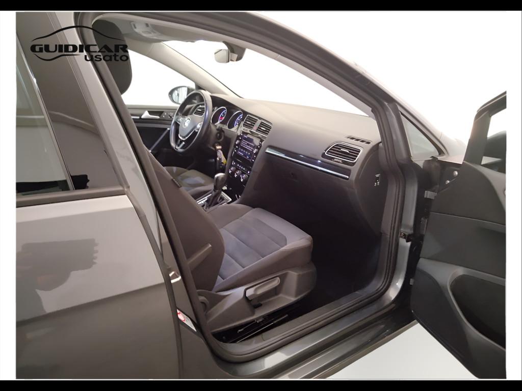 VOLKSWAGEN Golf VII 2017 5p - Golf 5p 1.5 tgi Executive 130cv dsg