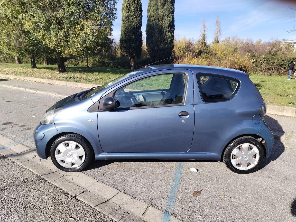 TOYOTA AYGO 1.0 VVT 3 P 167000KM 2009 CONSEGNA TAGLIANDATA