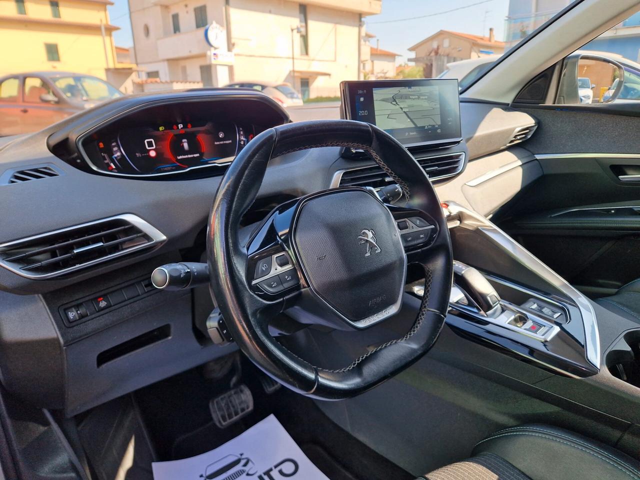 Peugeot 3008 BlueHDi 130 S&S EAT8 Allure