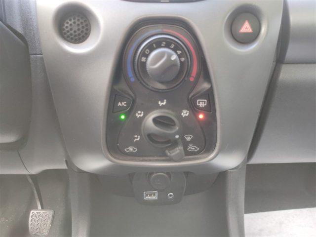 TOYOTA Aygo 1.0 VVT-i GPL x-play TELECAMERA,CARPLAY,CRUISE ..