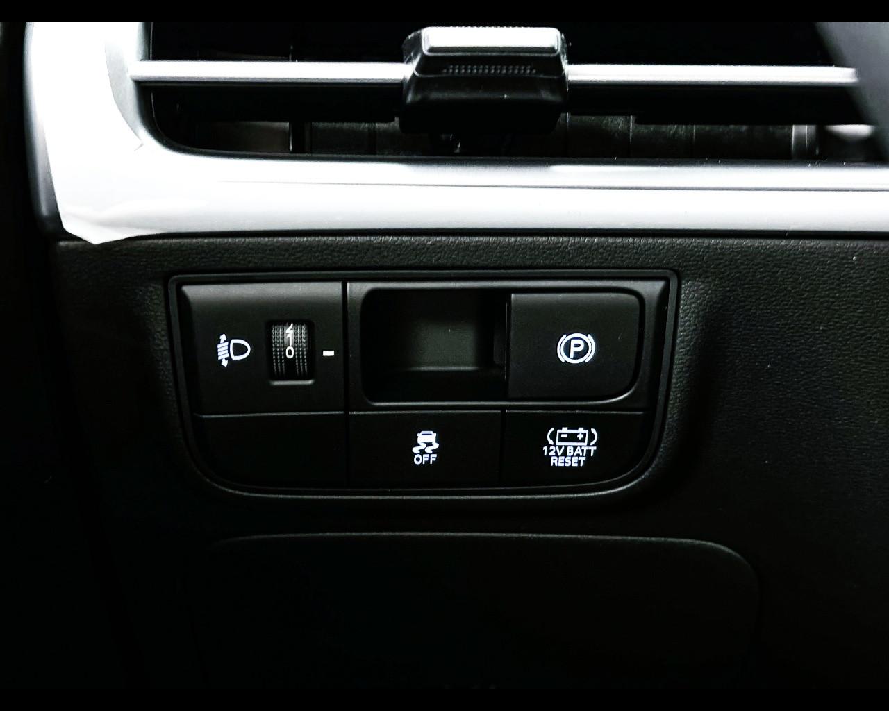 HYUNDAI TUCSON MY26 1.6HEV AT 2WD BUSINESS
