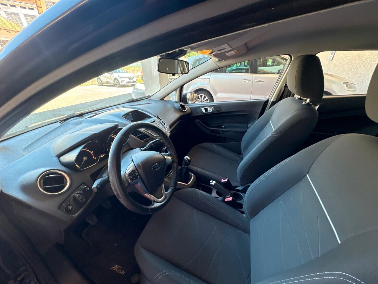Ford Fiesta 1.5 autocarro 5 p.