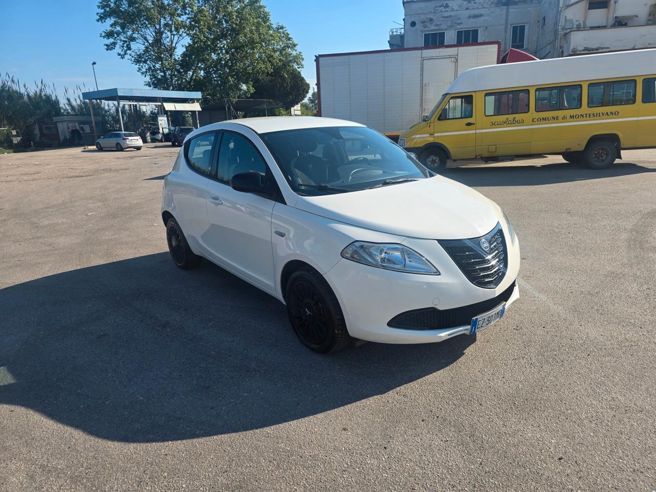 Lancia Ypsilon 1.2 69 CV 5 porte GPL Ecochic Gold