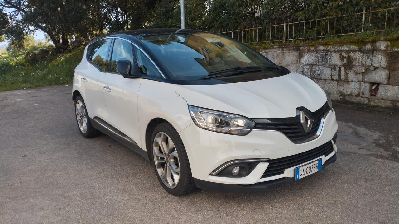 Renault Scenic Scénic Blue dCi 120 CV Initiale Paris