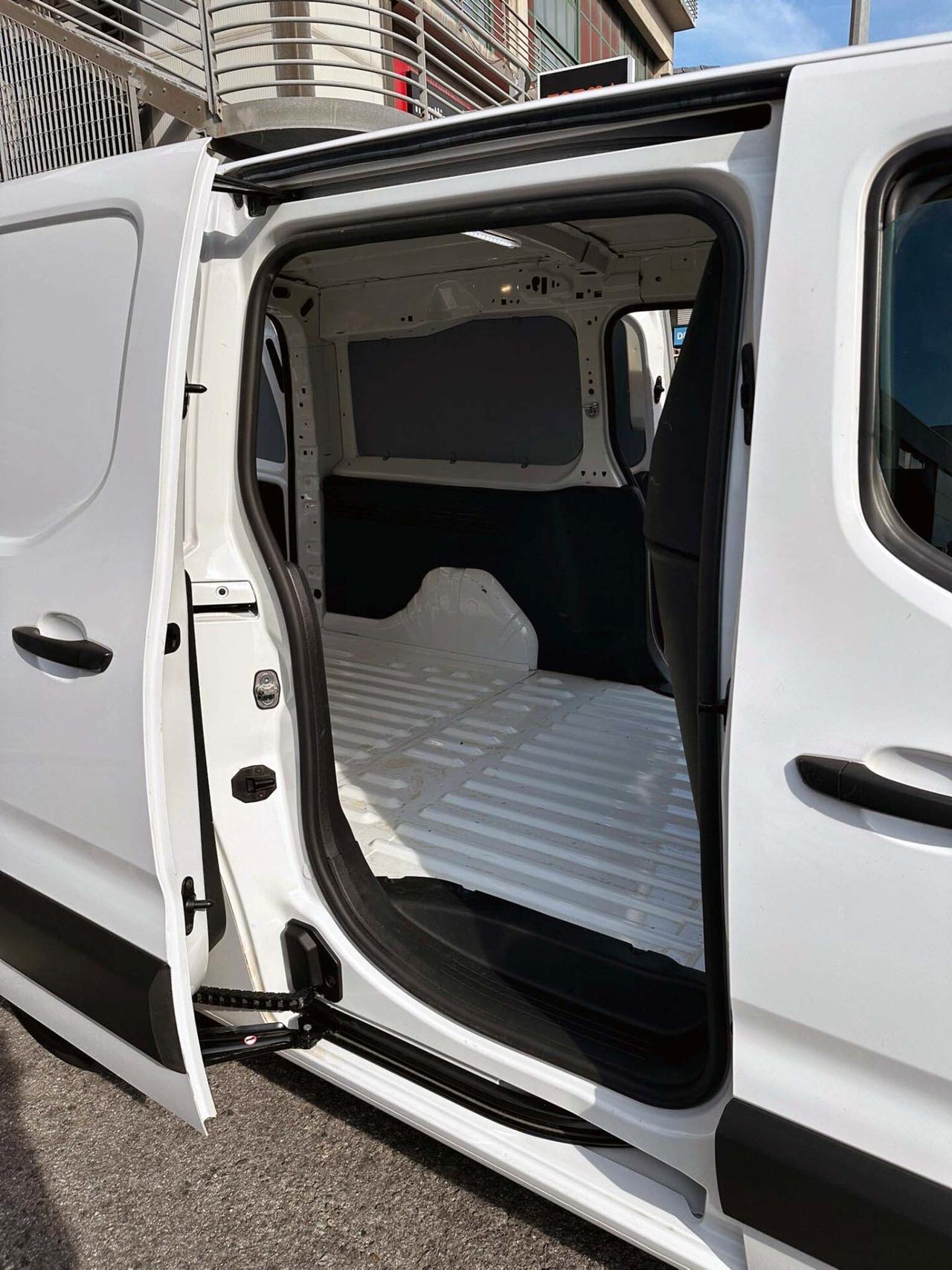 Opel Combo Cargo Lungo L2H1 1.5D 75KW S/S EDITION 2.4 T