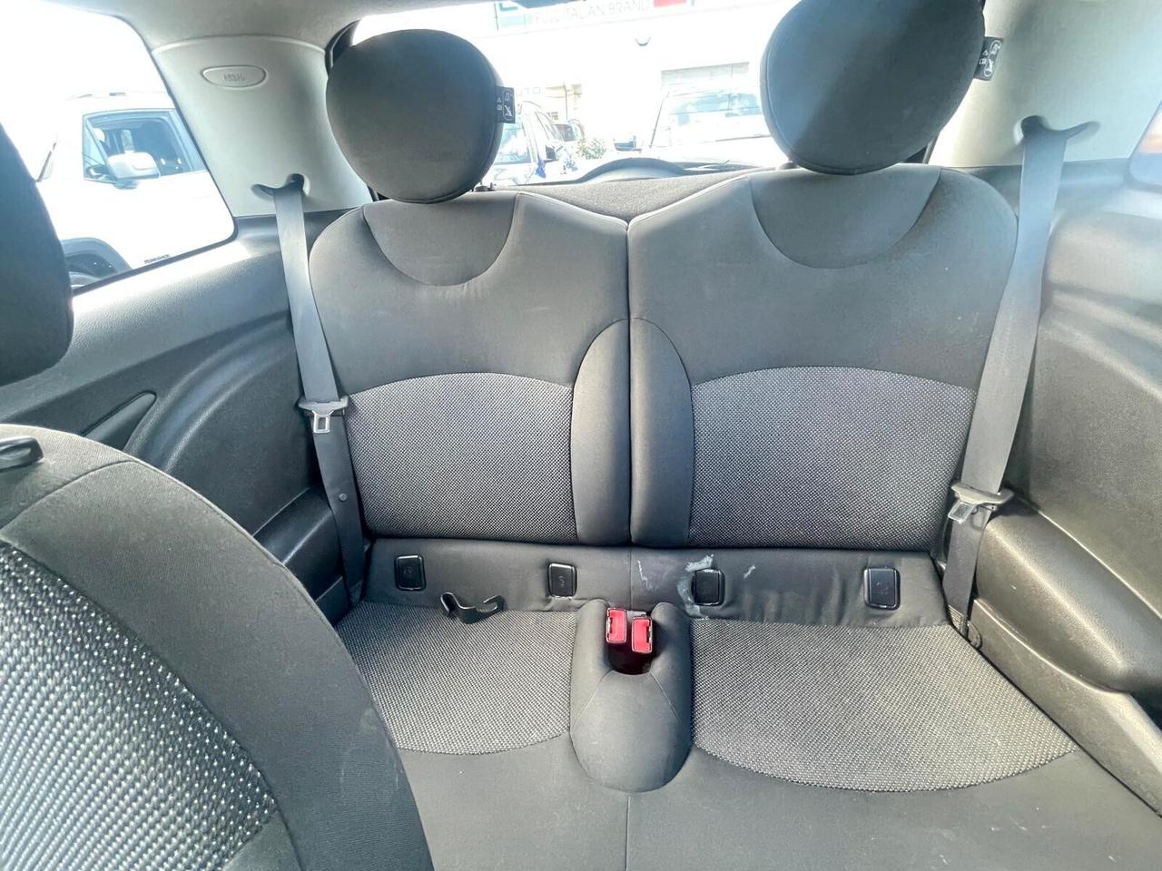 Mini 1.4 16V One Chili