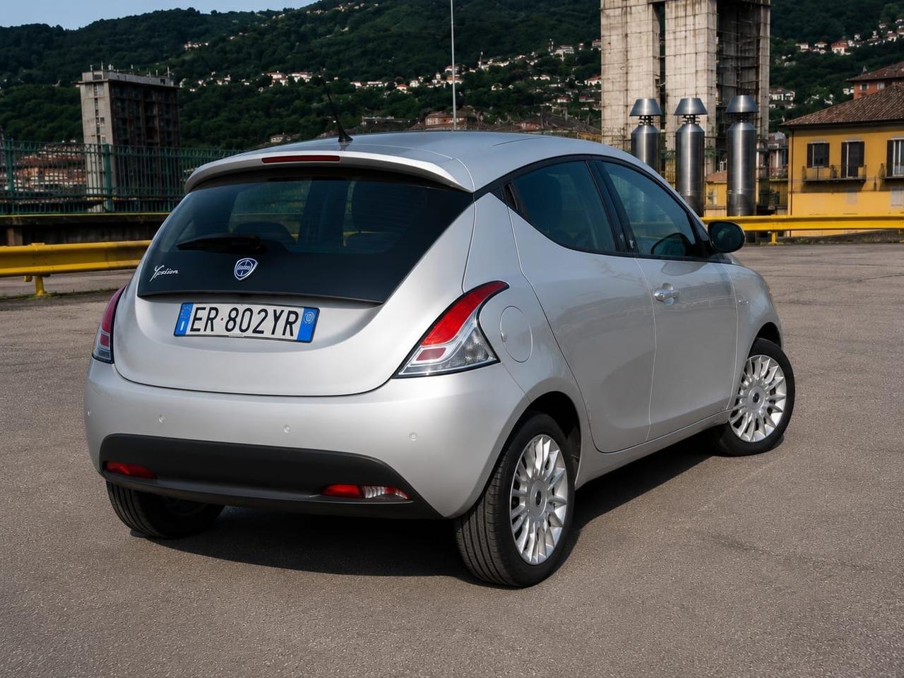 Lancia Ypsilon 1.2 69 CV 5 porte Platinum - Unico Proprietario-