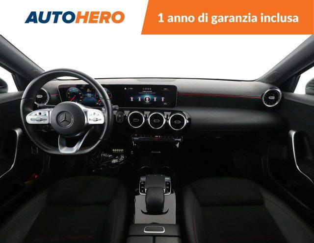 MERCEDES-BENZ A 200 Automatic 4p. Premium