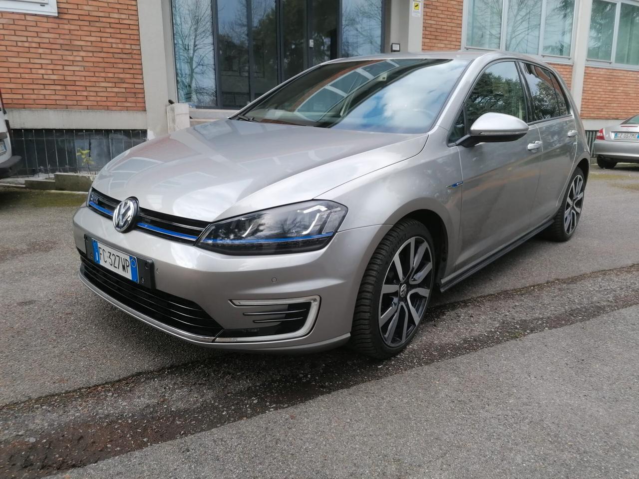 Volkswagen Golf GTE 1.4 TSI DSG 5p. Plug-In-Hybrid - 204cv