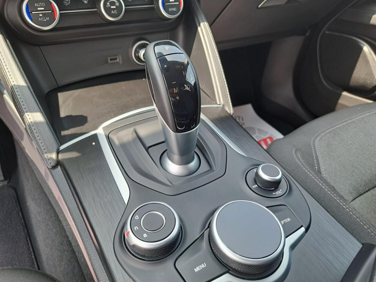 Alfa Romeo Stelvio 2.2 Turbodiesel 150 CV AT8 RWD Super
