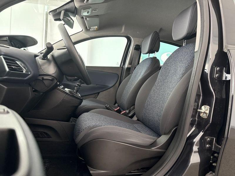 Lancia Ypsilon 1.0 FireFly 70cv Hybrid Oro