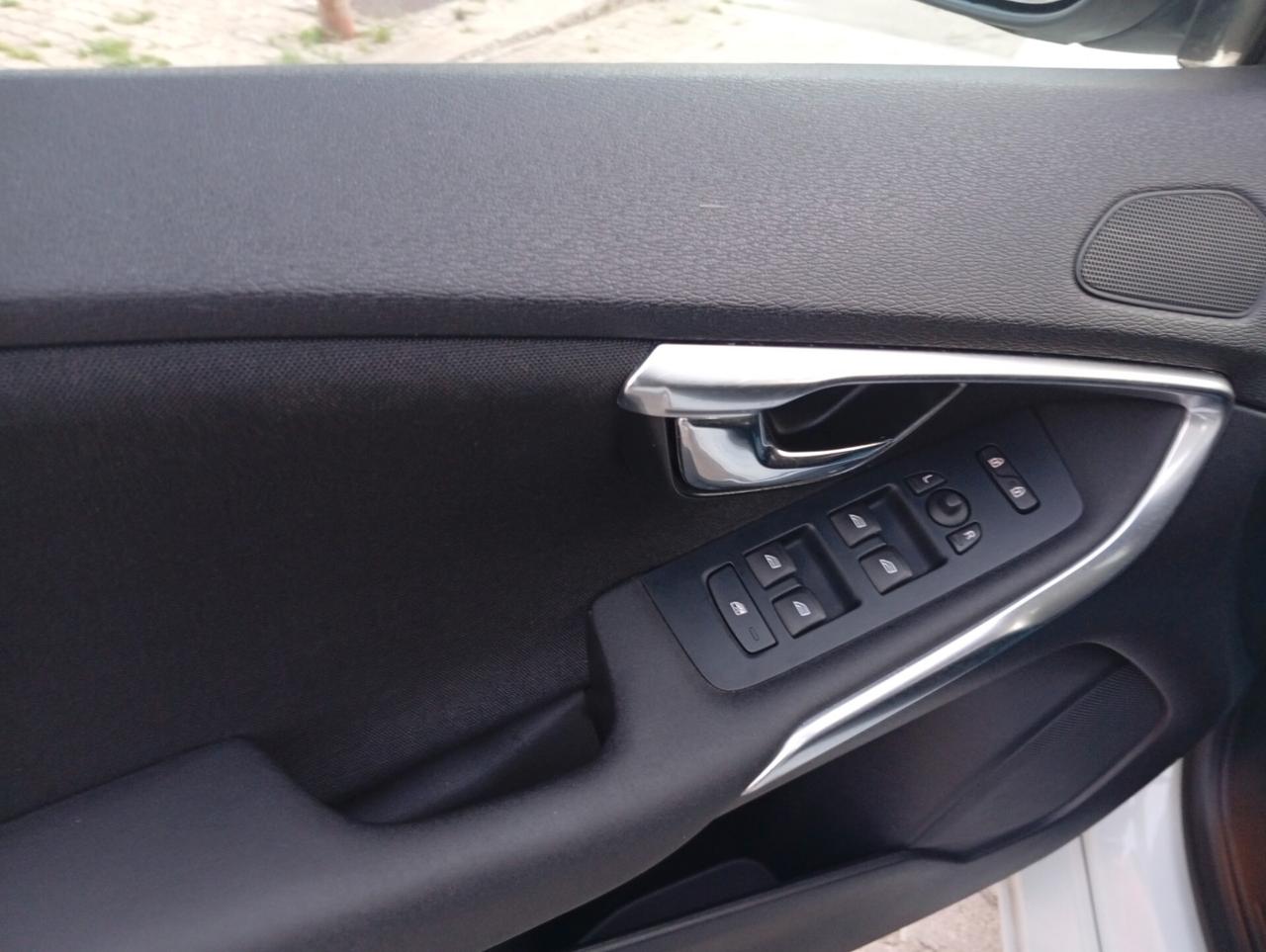 Volvo V40 D2 Business