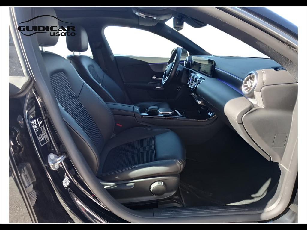 Mercedes-Benz CLA Coupe - C118 - CLA Coupe 180 d Sport auto