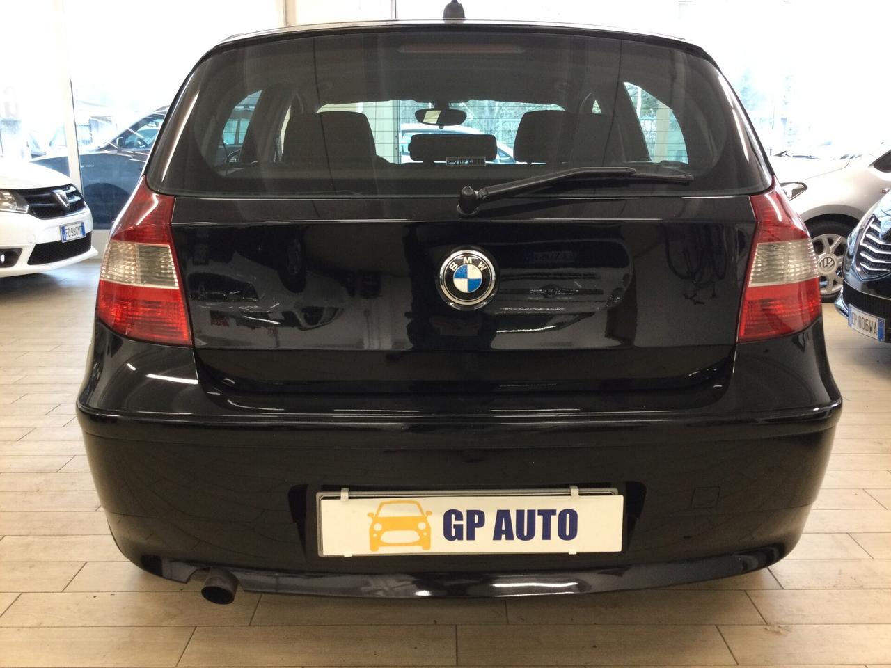 Bmw 116i cat 5 porte Shadow Line
