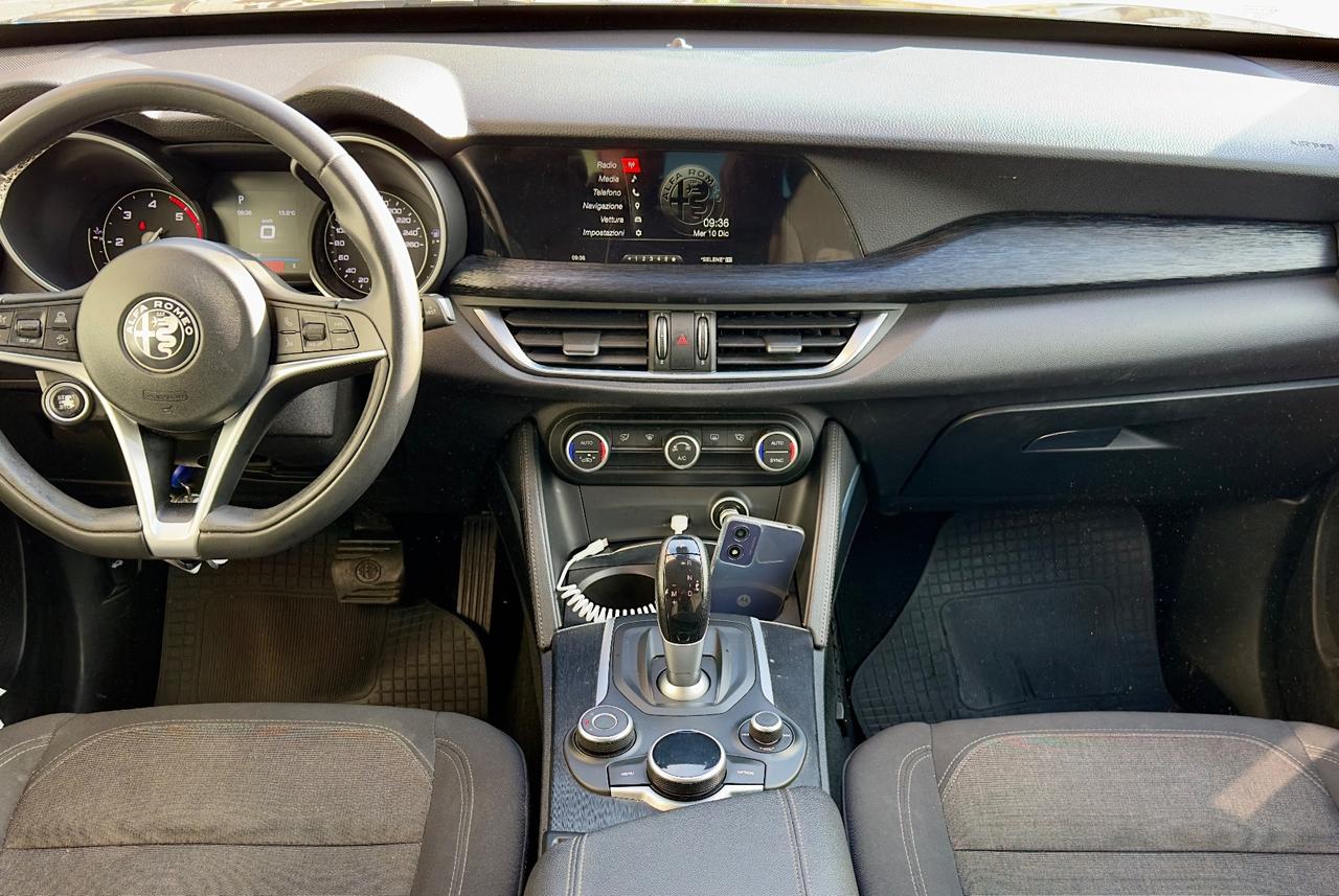 Alfa Romeo Stelvio 2.2 Turbodiesel 160 CV AT8 RWD Business