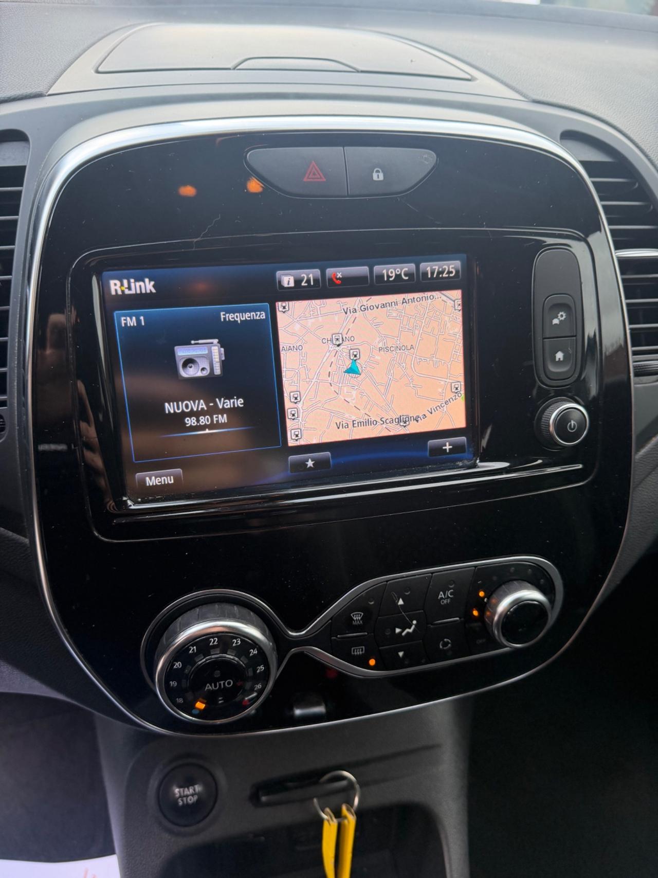 Renault Captur dCi 8V 90 CV EDC Start&Stop Energy Initiale Paris