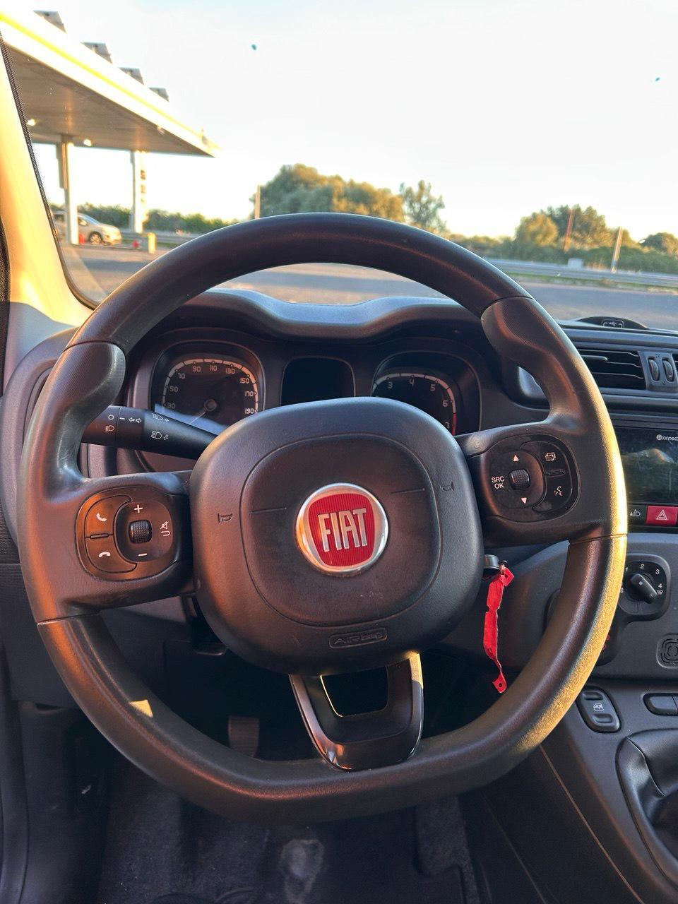 FIAT PANDA 1.2 – Da €110 al mese | Ideale città e lavoro