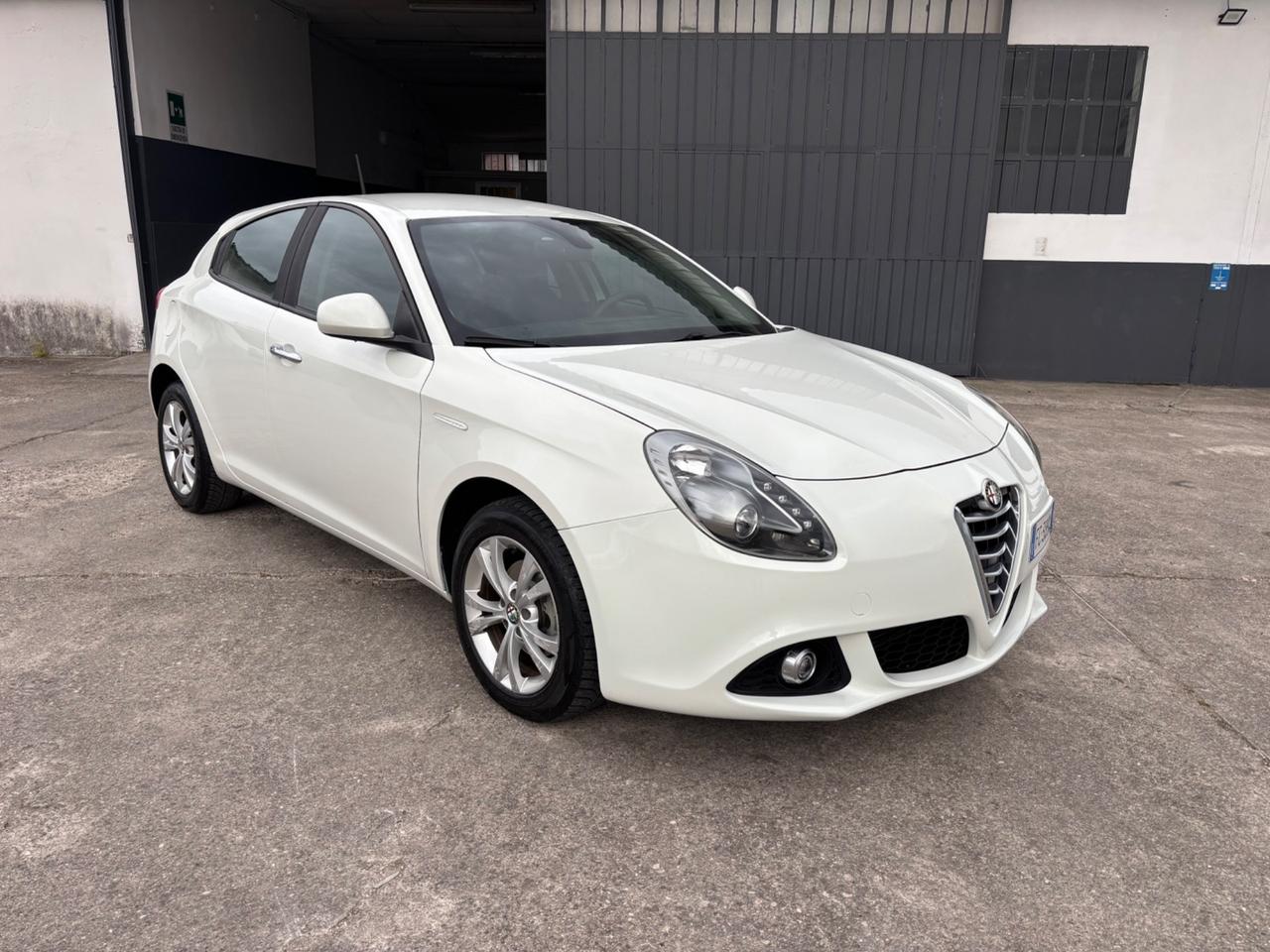 Alfa Romeo Giulietta 1.6 jtdm. Garanzia.Neopatentati