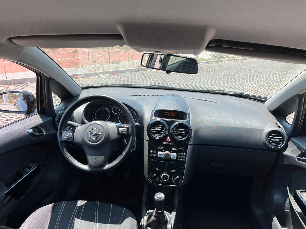 Opel Corsa 1.3CDTI NEOPATENTATI NUOVA 2011