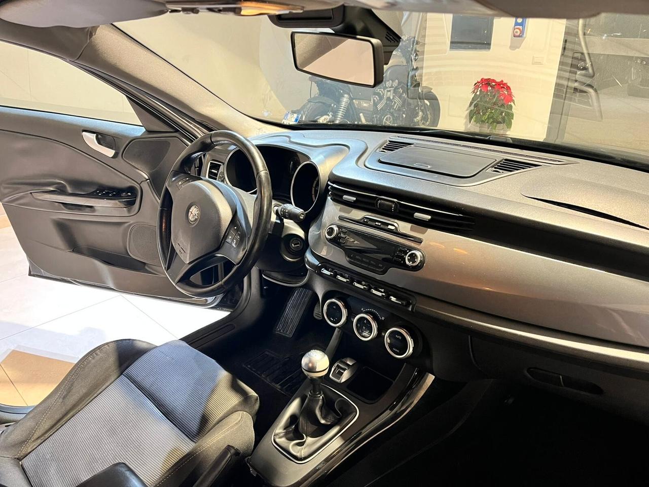 Alfa Romeo Giulietta 2.0 JTDm-2 140 CV Distinctive