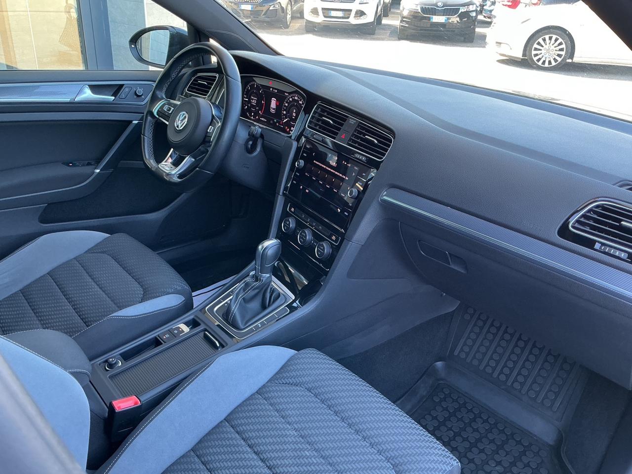 Volkswagen Golf R-Line 1.6 Diesel Cambio Automatico