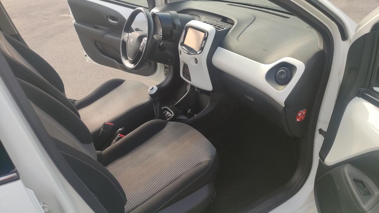 Peugeot 108 1.2 Benzina 5 porte TETO APRIBILE NEOPATENTATI - 2014