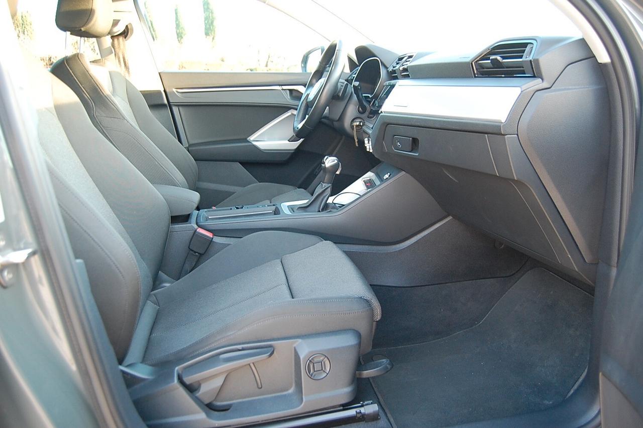 Audi Q3 35 TDI S tronic Business