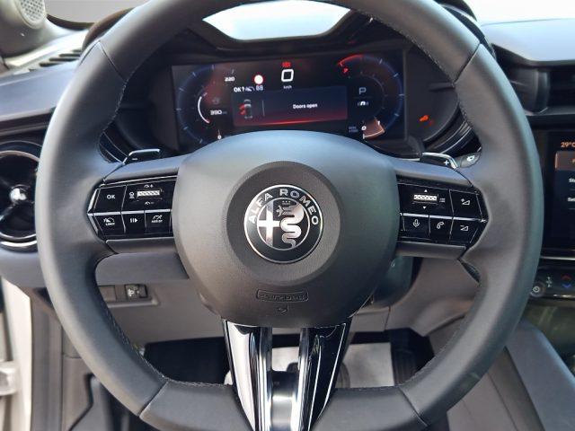 ALFA ROMEO Junior 1.2 136 CV Hybrid eDCT6