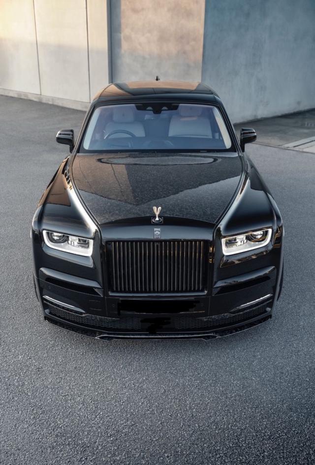 ROLLS-ROYCE Phantom SWB - ONYX SERIES I W12 414 KW (563HP)
