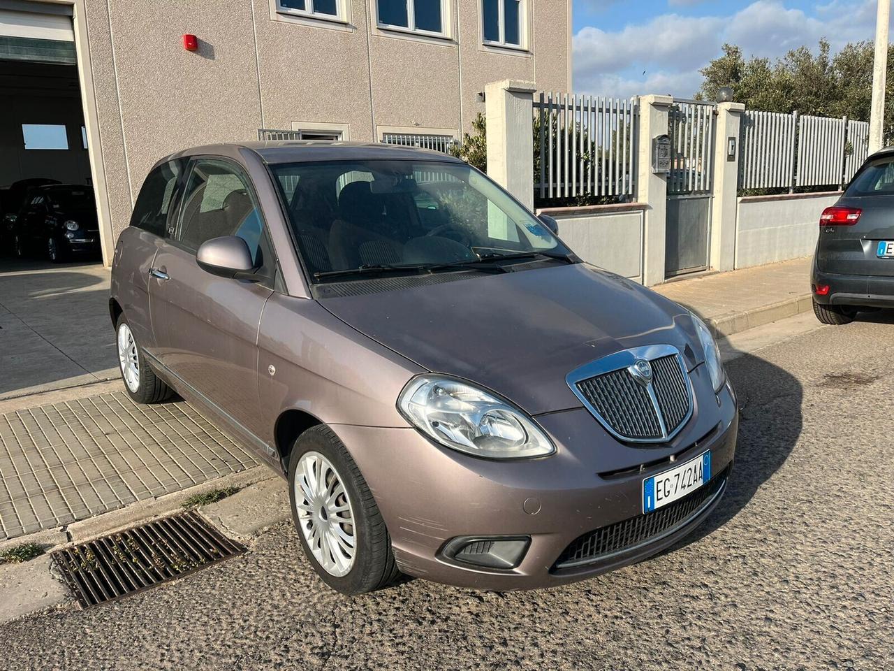 Lancia Ypsilon 1.2 69 CV Diva 2011