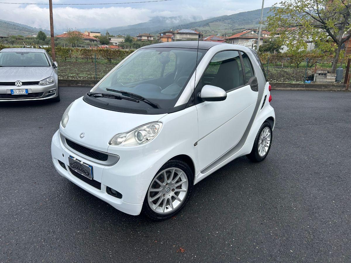 SMART - Fortwo - 1000 52 kW MHD coupé passion