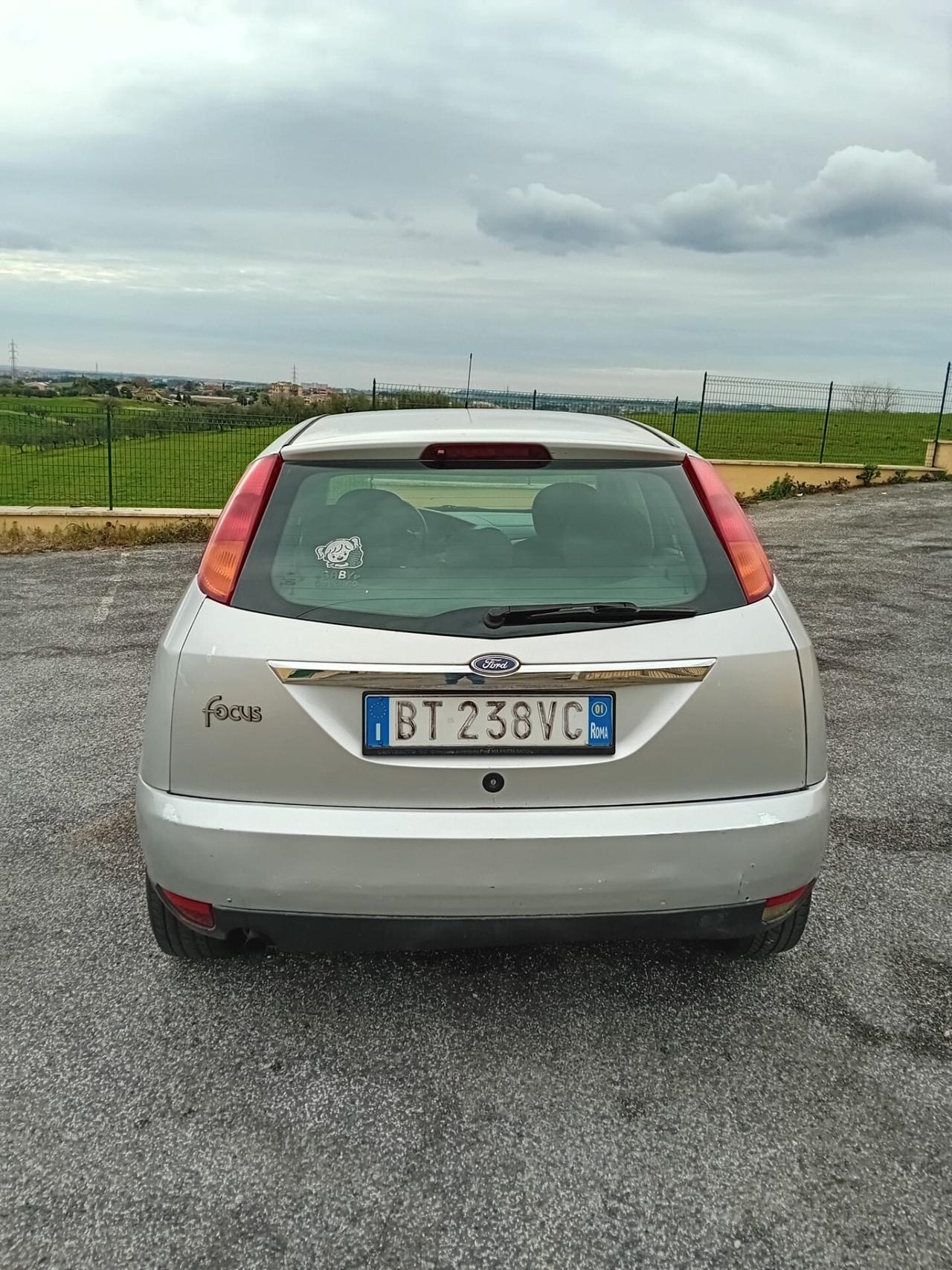 Ford Focus 1.6i 16V cat 5p. Ambiente