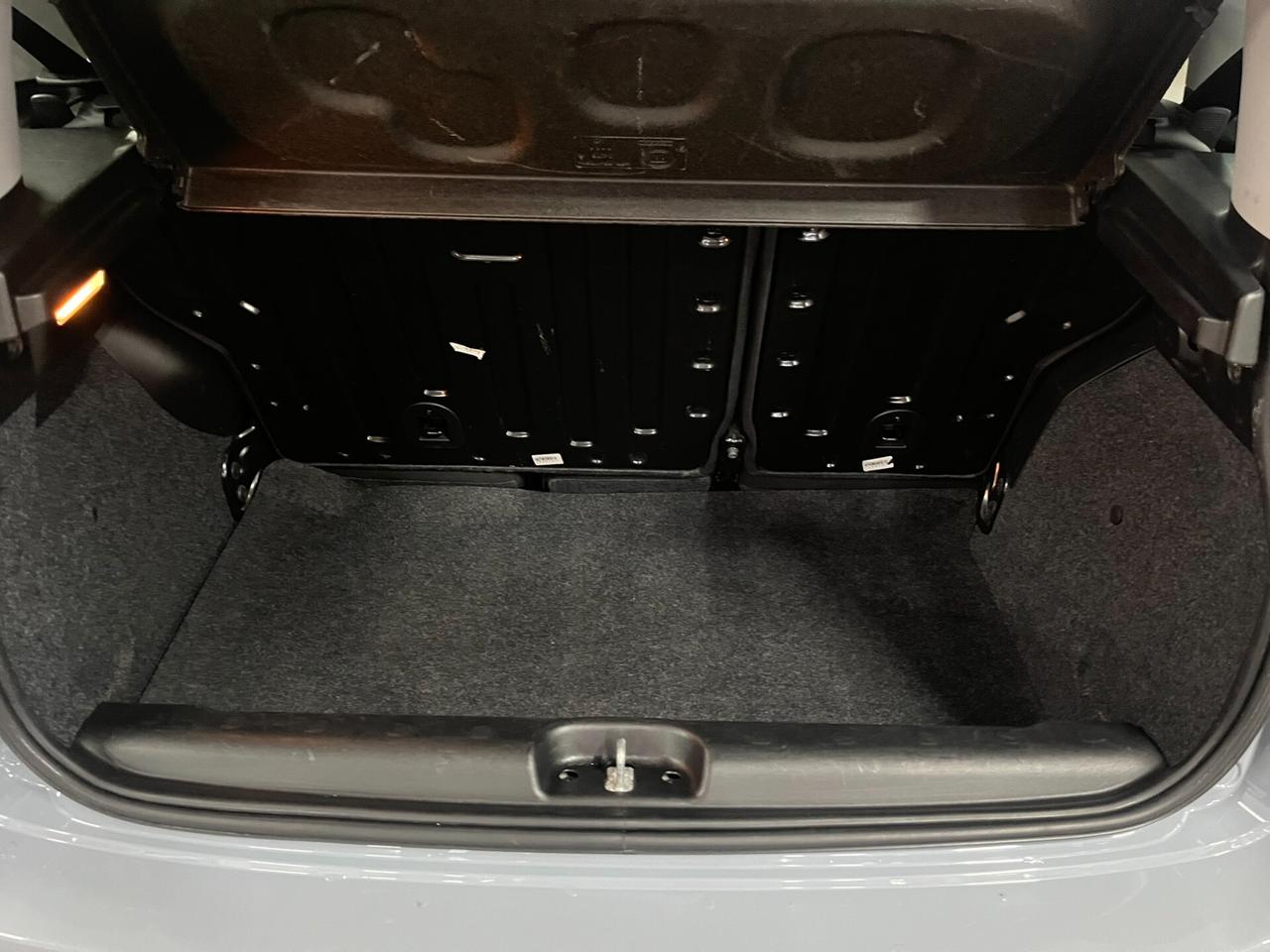 Fiat Panda 1.0 Hybrid, 5 posti!