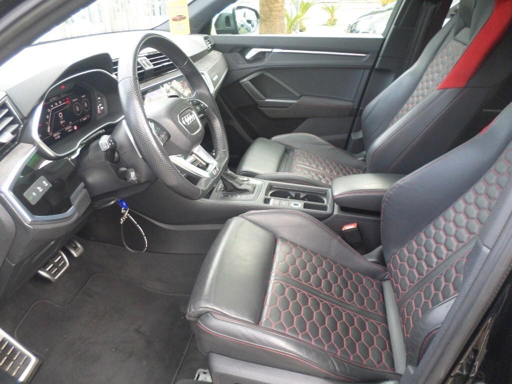 Audi Q3 RS Q3 quattro S tronic