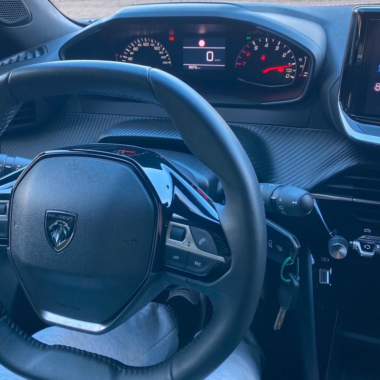 Peugeot 2008 PureTech 100 cv S&S "8 mila km"